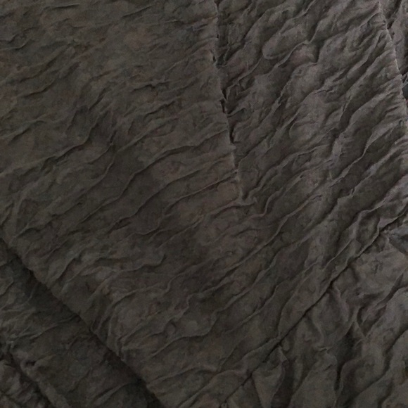 Back Ruffle Dress - Picture 2 of 4